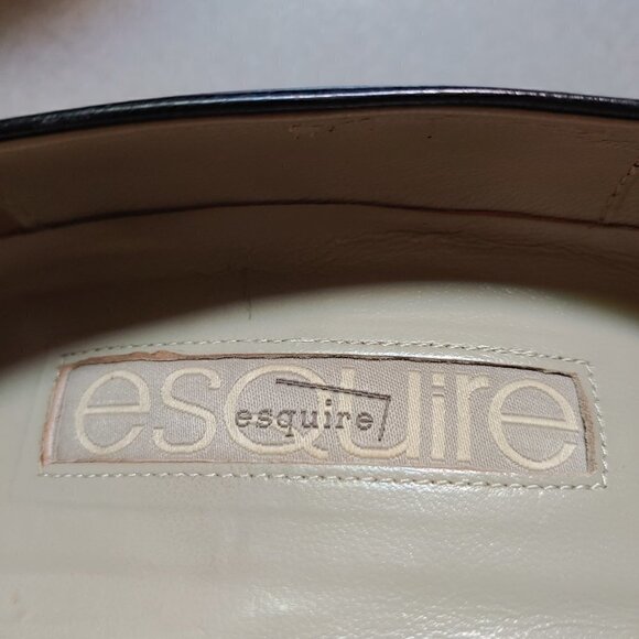 Esquire Pointed Toe Leather Pumps - Office Siren - Picture 2 of 10